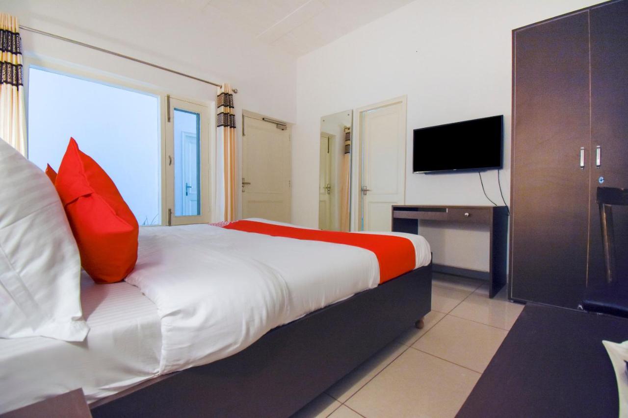 Hotel Oyo 75460 Sky High Residency à Ludhiana Extérieur photo
