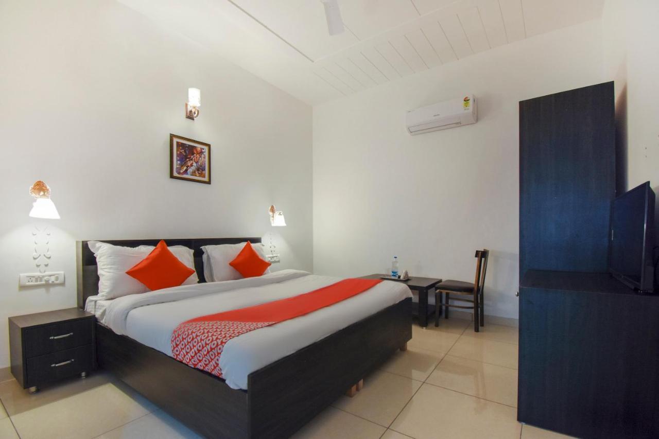Hotel Oyo 75460 Sky High Residency à Ludhiana Extérieur photo