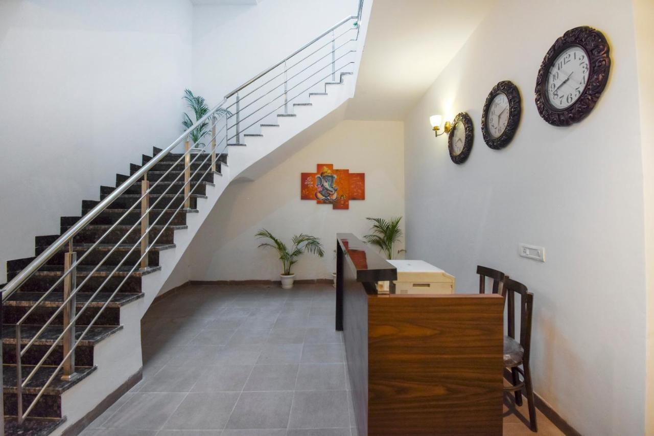 Hotel Oyo 75460 Sky High Residency à Ludhiana Extérieur photo