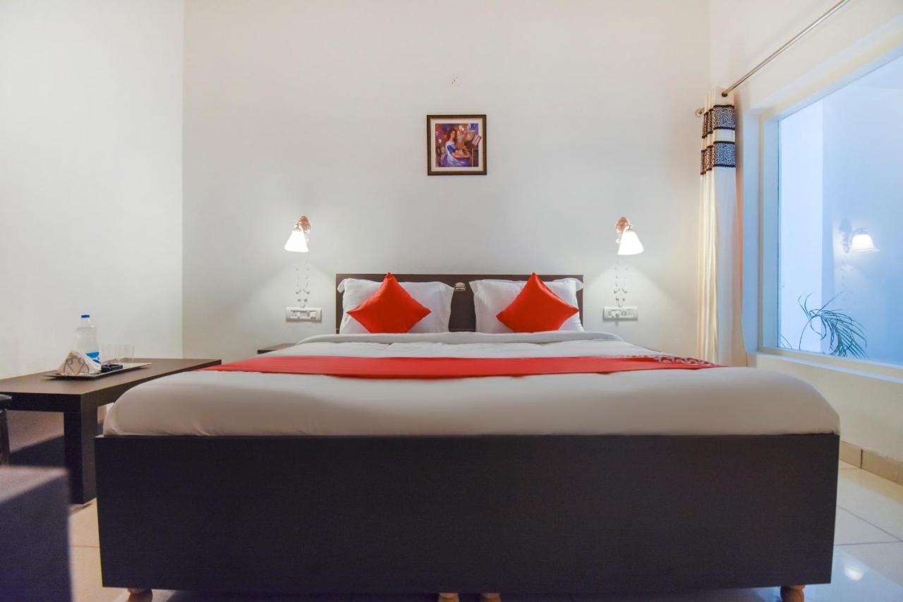 Hotel Oyo 75460 Sky High Residency à Ludhiana Extérieur photo